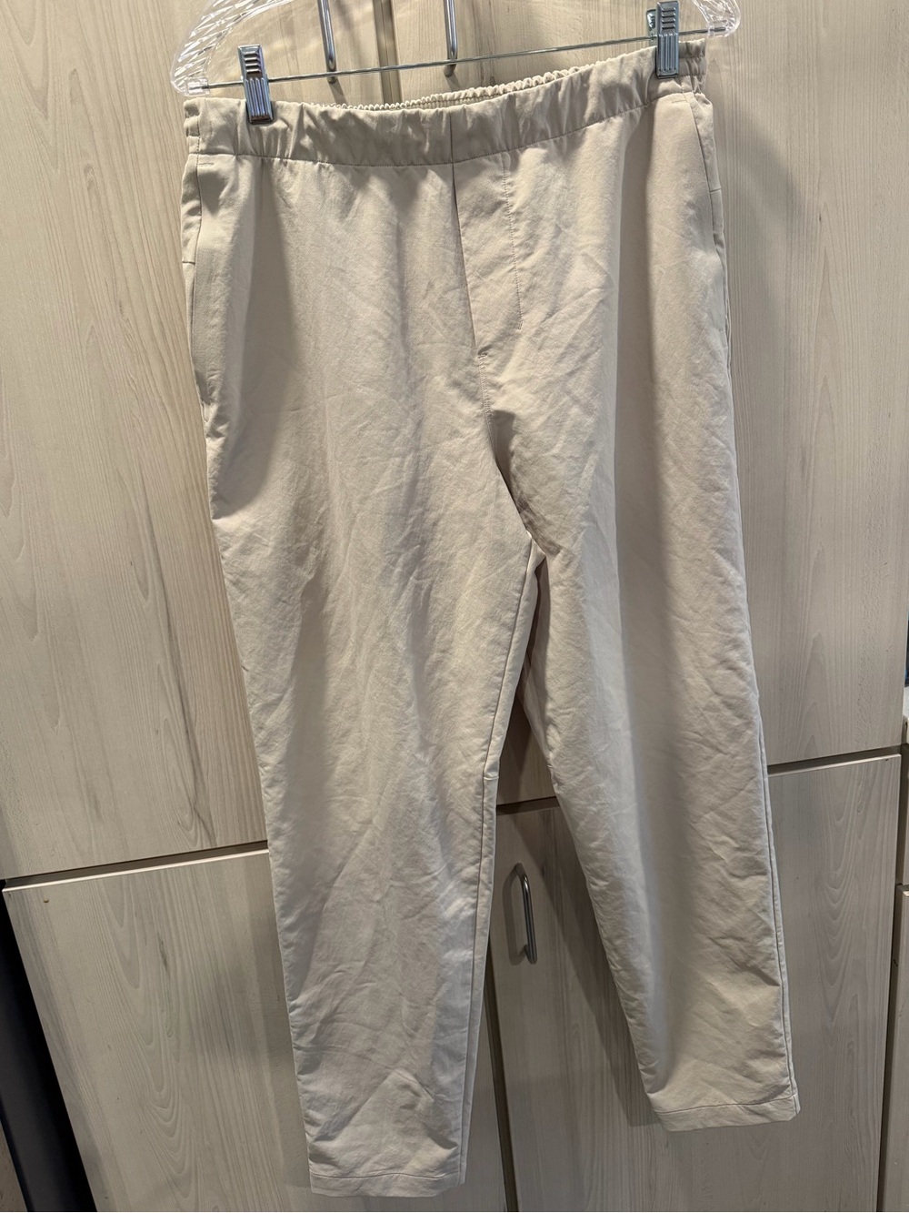 Lululemon Men's Casual Elastic-Waist Cream Pants
